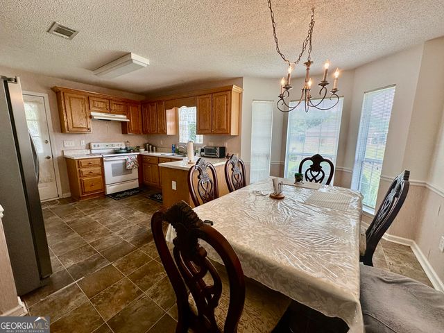1 W Tara Lane NW, Rome, GA 30165