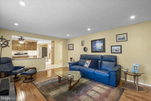 17205 BLOSSOM VIEW DR, Olney, MD 20832