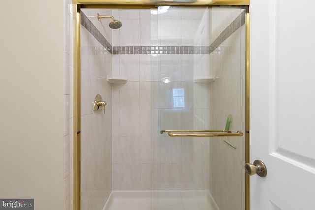 17205 BLOSSOM VIEW DR, Olney, MD 20832