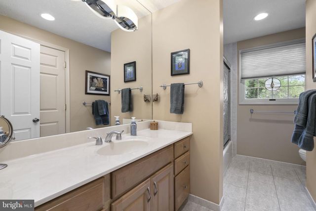 17205 BLOSSOM VIEW DR, Olney, MD 20832