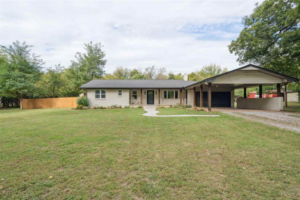 505 S East Dr, Fletcher, OK 73541