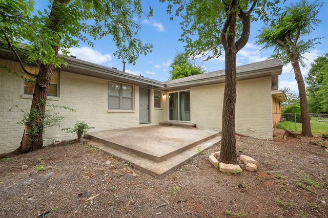 10504 Sunnymeade Place, Oklahoma City, OK 73120