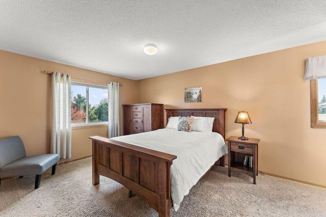 14084 Gadwall Lane, Rogers, MN 55374