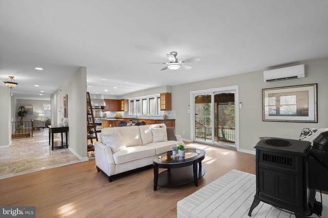 8701 CROMWELL DR, Springfield, VA 22151