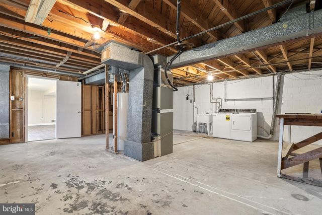 8701 CROMWELL DR, Springfield, VA 22151