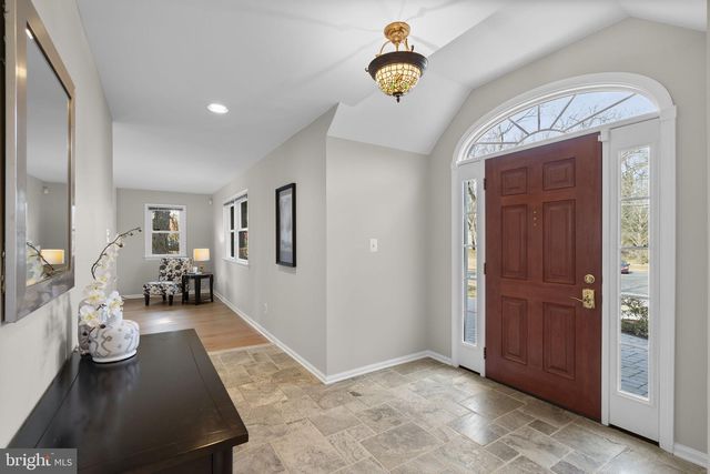 8701 CROMWELL DR, Springfield, VA 22151