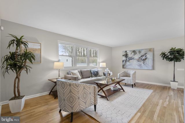 8701 CROMWELL DR, Springfield, VA 22151