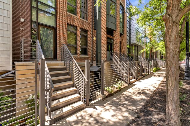 53 N 5th Street, TH15, Columbus, OH 43215