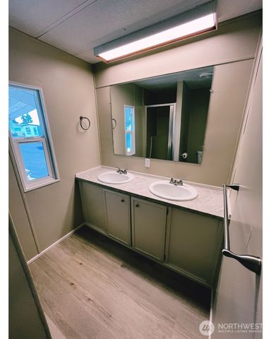 67 Jade Street, Walla Walla, WA 99362