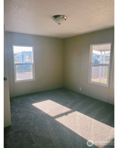 67 Jade Street, Walla Walla, WA 99362