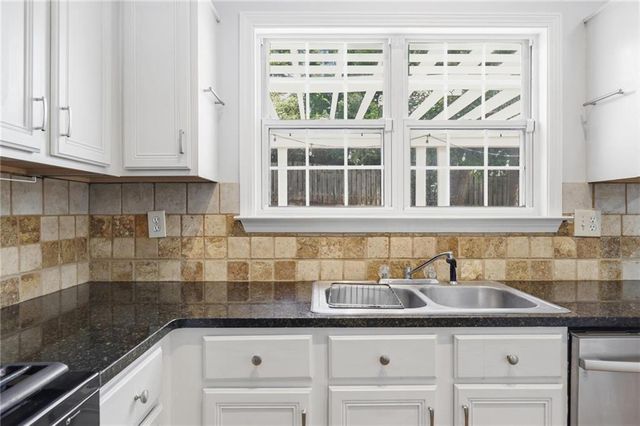 1409 Chardin Drive, Marietta, GA 30062