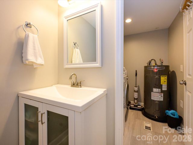 1620 Blueberry Street, Mount Pleasant, NC 28124