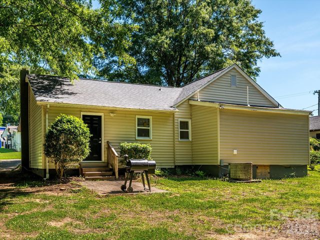1620 Blueberry Street, Mount Pleasant, NC 28124