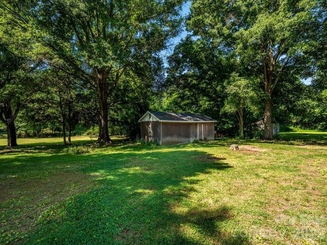 1620 Blueberry Street, Mount Pleasant, NC 28124
