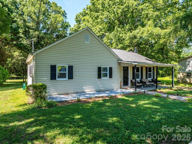 1620 Blueberry Street, Mount Pleasant, NC 28124