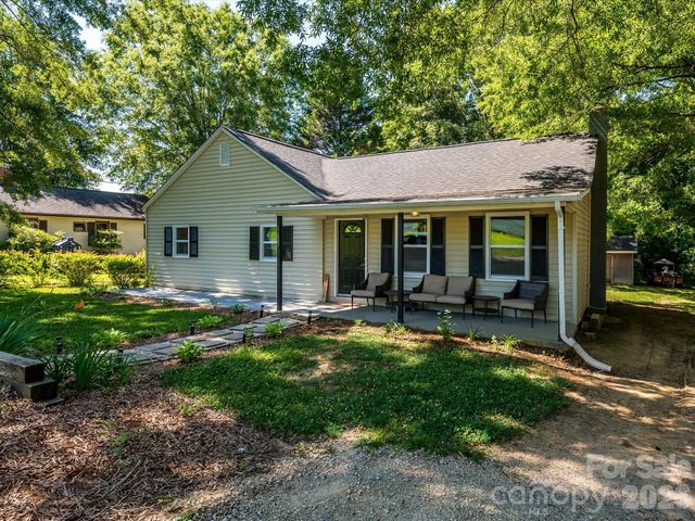 1620 Blueberry Street, Mount Pleasant, NC 28124