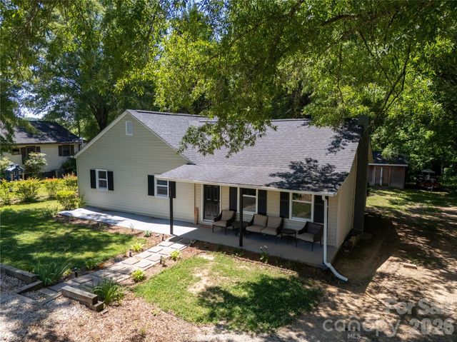 1620 Blueberry Street, Mount Pleasant, NC 28124