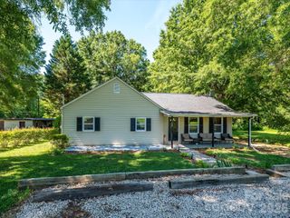 1620 Blueberry Street, Mount Pleasant, NC 28124