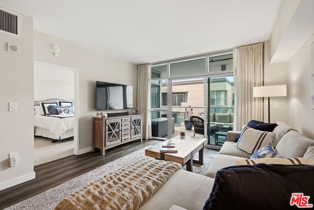13700 MARINA POINTE Drive 519, Marina Del Rey, CA 90292