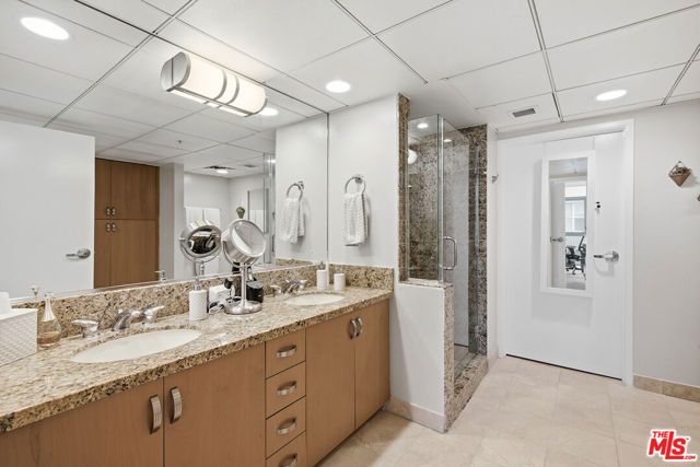 13700 MARINA POINTE Drive 519, Marina Del Rey, CA 90292
