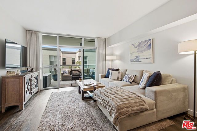 13700 MARINA POINTE Drive 519, Marina Del Rey, CA 90292