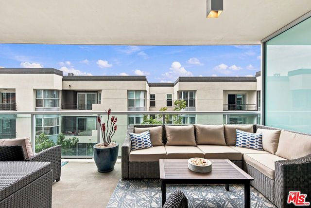 13700 MARINA POINTE Drive 519, Marina Del Rey, CA 90292