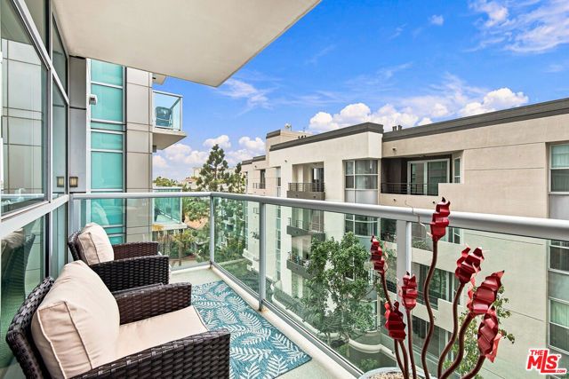 13700 MARINA POINTE Drive 519, Marina Del Rey, CA 90292