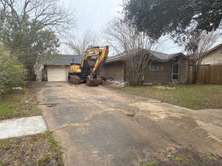 7111 Towerview Lane, Houston, TX 77489