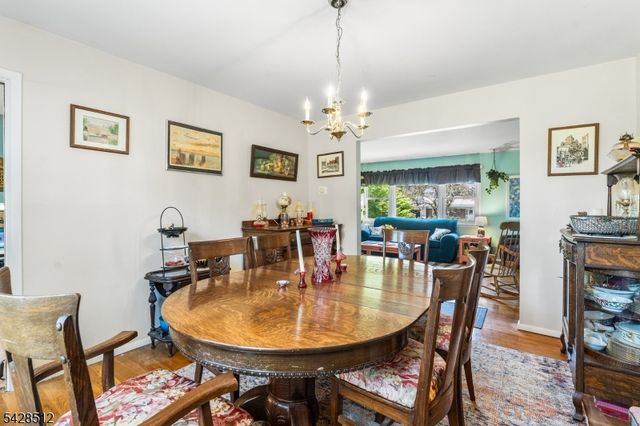 37 Manchester Way, Montville Twp., NJ 07058