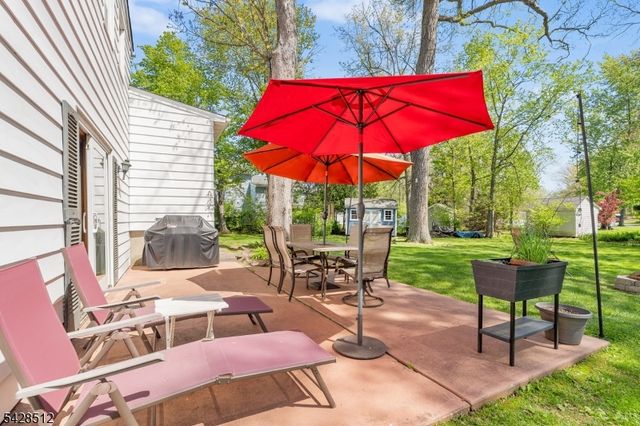 37 Manchester Way, Montville Twp., NJ 07058