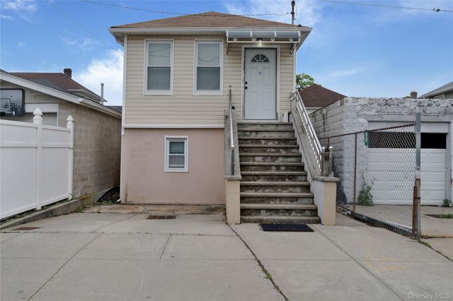 6940 Gouverneur Avenue, Arverne, NY 11692
