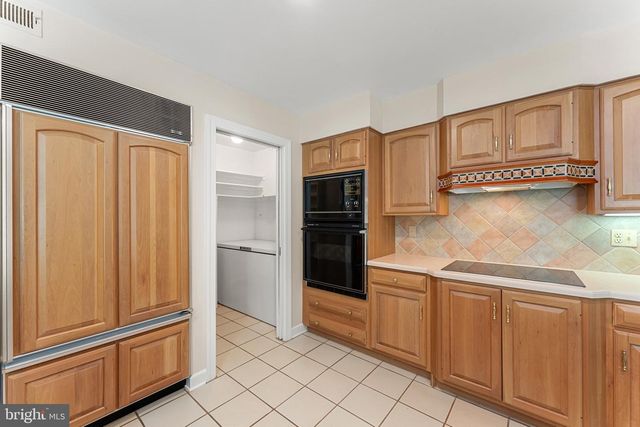 8300 FALCON GLEN RD, Warrenton, VA 20186