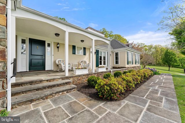 8300 FALCON GLEN RD, Warrenton, VA 20186