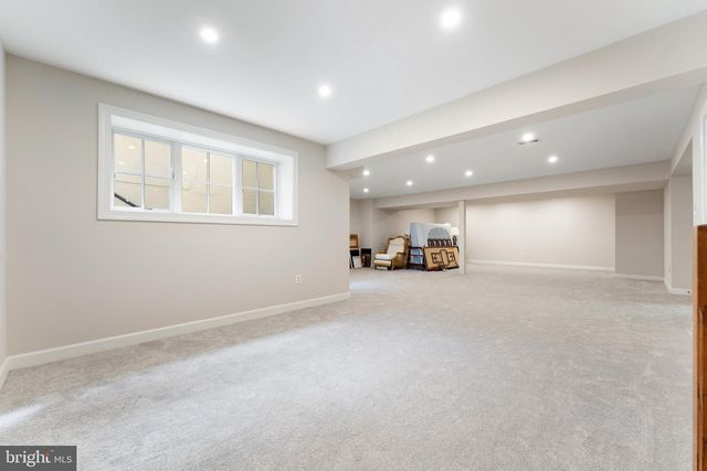 8300 FALCON GLEN RD, Warrenton, VA 20186