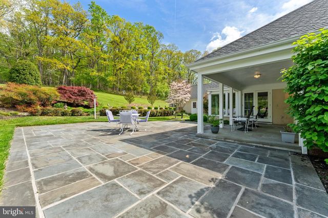 8300 FALCON GLEN RD, Warrenton, VA 20186