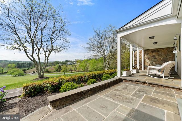 8300 FALCON GLEN RD, Warrenton, VA 20186