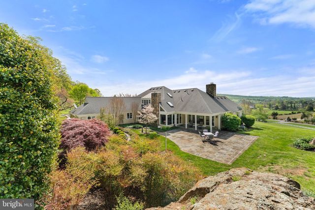 8300 FALCON GLEN RD, Warrenton, VA 20186