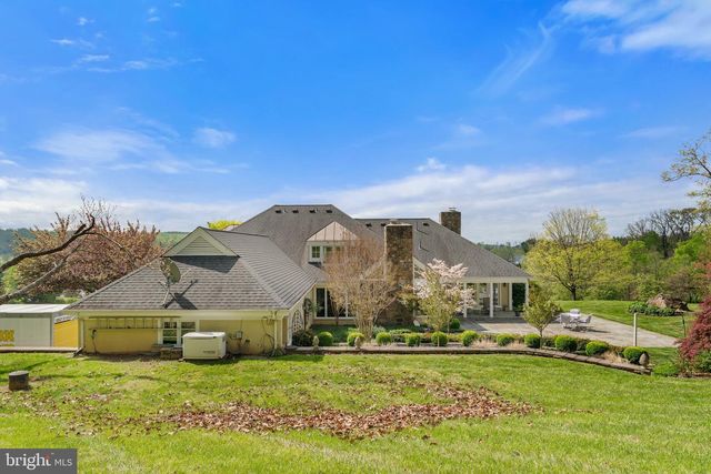 8300 FALCON GLEN RD, Warrenton, VA 20186