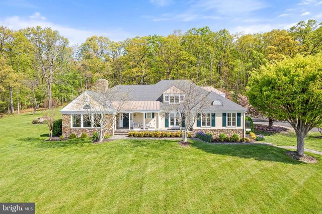 8300 FALCON GLEN RD, Warrenton, VA 20186