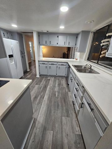 2705 Puder Street, Bakersfield, CA 93306