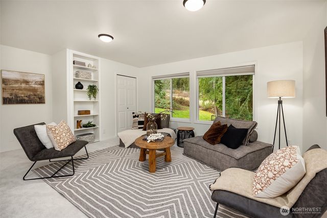 16437 241st Avenue SE, Issaquah, WA 98027