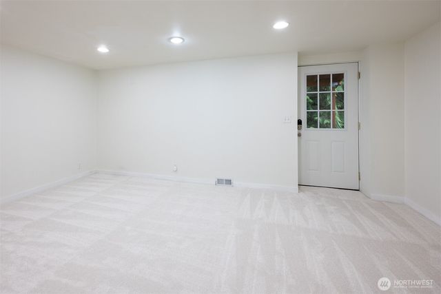 16437 241st Avenue SE, Issaquah, WA 98027