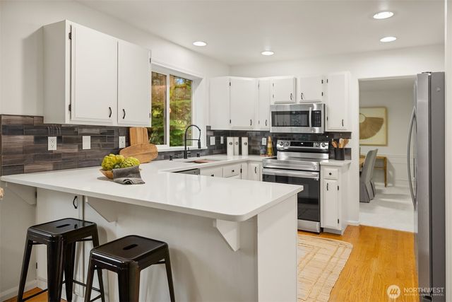 16437 241st Avenue SE, Issaquah, WA 98027