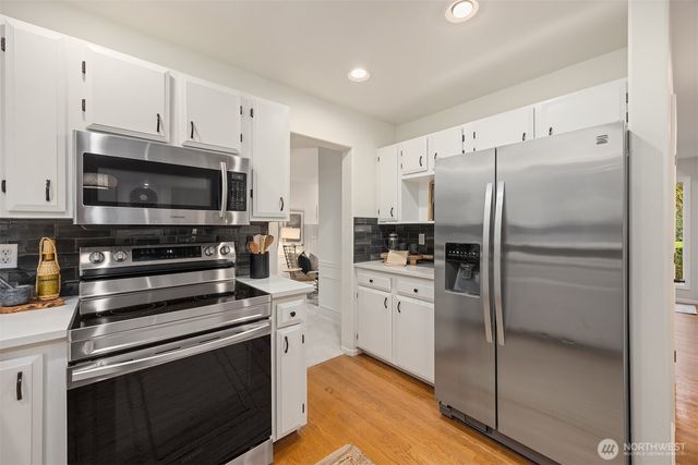 16437 241st Avenue SE, Issaquah, WA 98027