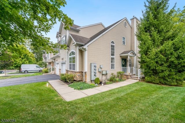 63 Congressional Blvd, Washington Twp., NJ 07882