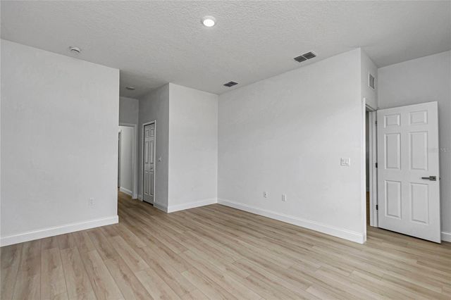 2438 SW 156TH LOOP, Ocala, FL 34473