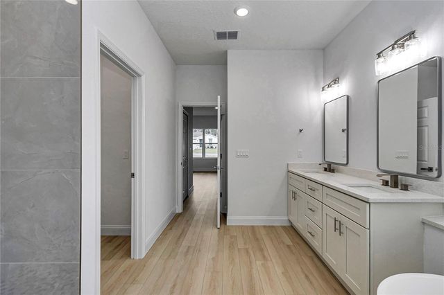 2438 SW 156TH LOOP, Ocala, FL 34473