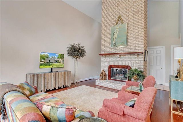 30 Island Green Dr Unit 4, Penhook, VA 24137