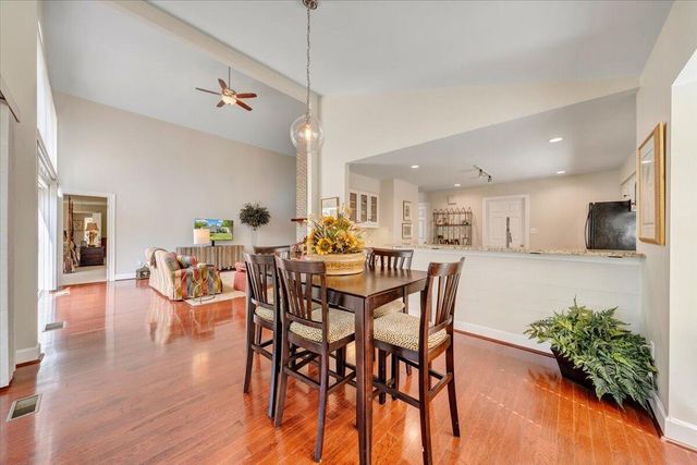 30 Island Green Dr Unit 4, Penhook, VA 24137