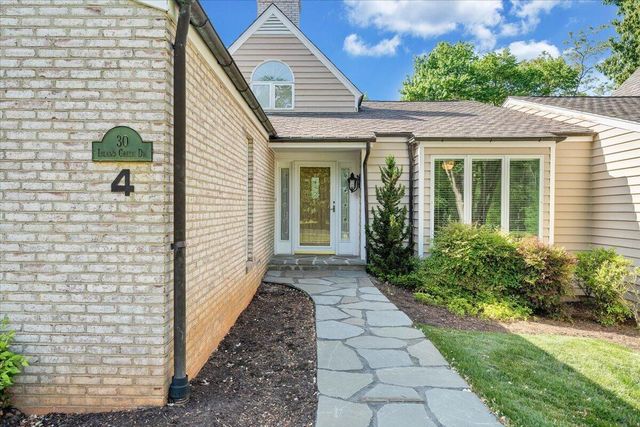 30 Island Green Dr Unit 4, Penhook, VA 24137